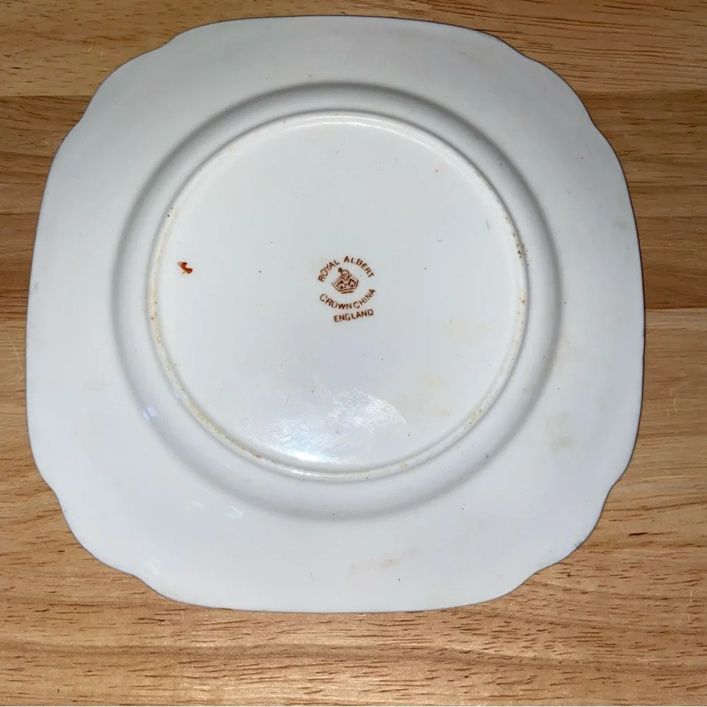 Vintage Royal Albert Crown China Heirloom Trio Tea Cup Saucer Square Plate